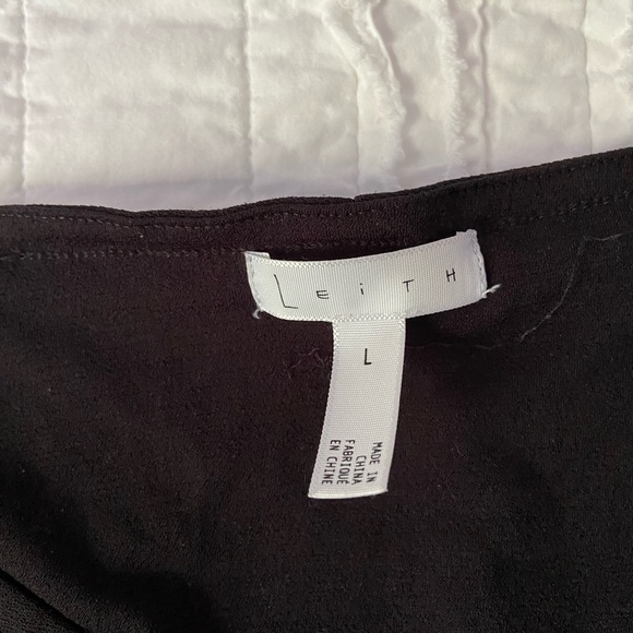 Black Leith Ruffle Romper - Picture 3 of 3